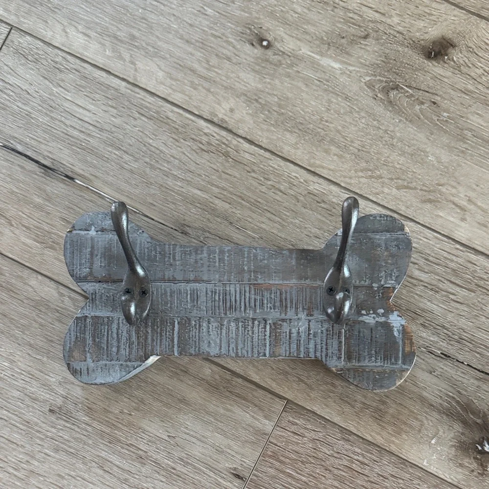 Rustic Gray Bone-Shaped Wall Hook